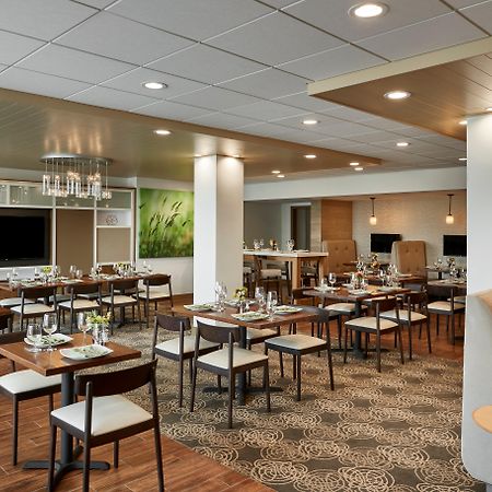 Holiday Inn Alexandria At Carlyle By Ihg Eksteriør bilde