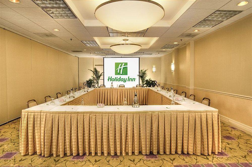 Holiday Inn Alexandria At Carlyle By Ihg Eksteriør bilde